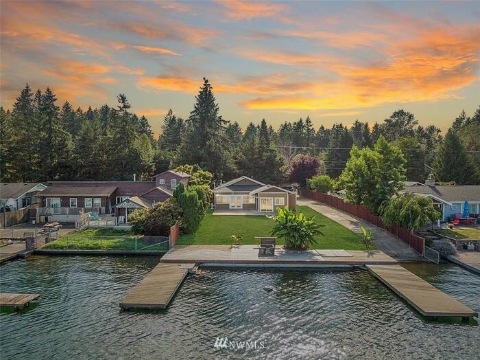 Lead image for 1215 182nd Avenue E Lake Tapps