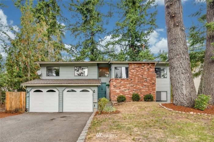 Lead image for 24916 Lake Wilderness Country Club Drive SE Maple Valley