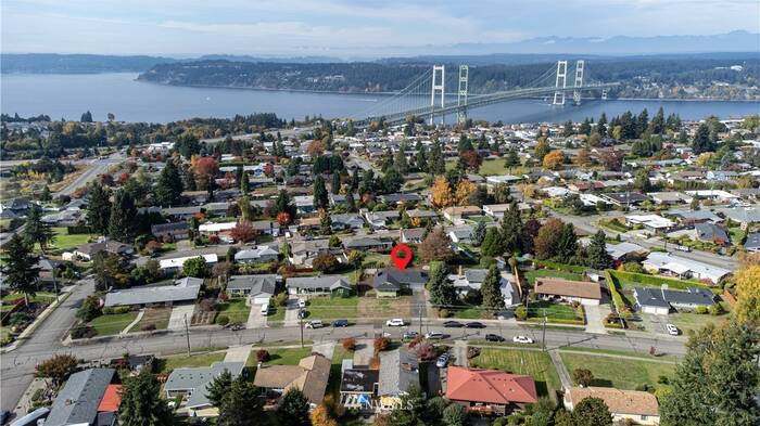 Lead image for 1122 N Skyline Drive Tacoma