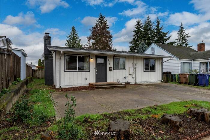 Lead image for 1006 S 72nd St Tacoma