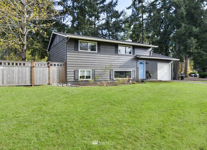 Lead image for 10927 102nd Avenue SW Lakewood