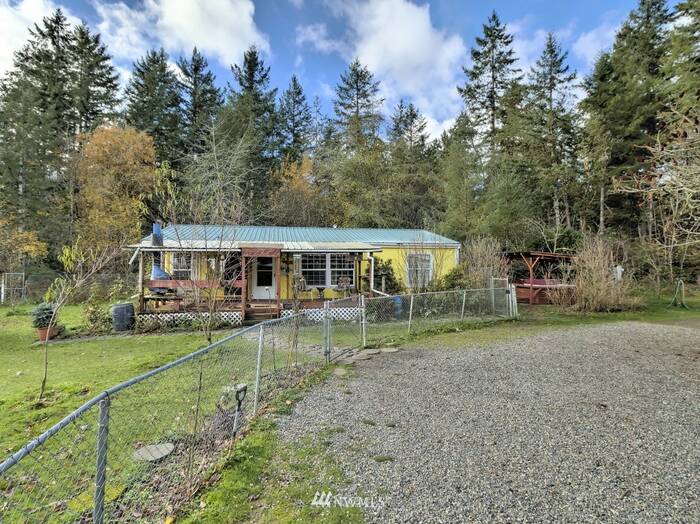 Lead image for 19818 10th Street SW Lakebay