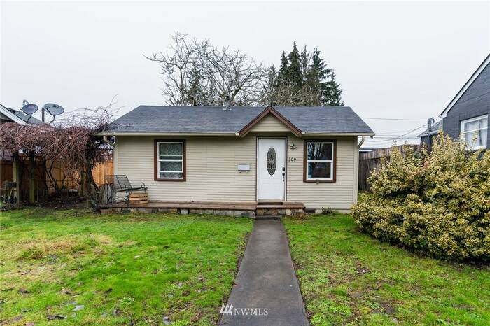 Lead image for 309 7th Avenue NW Puyallup