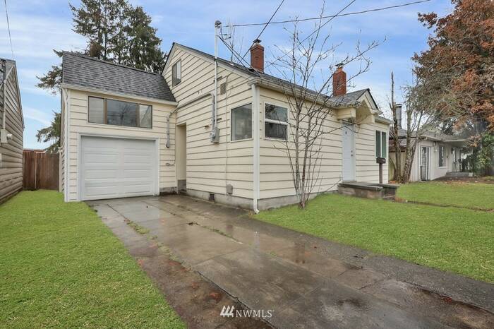 Lead image for 711 5th Street SW Puyallup