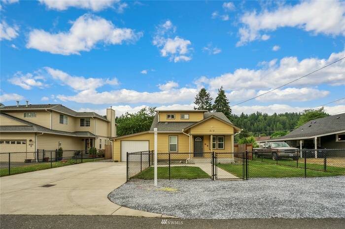 Lead image for 210 Ammons Lane SE Orting