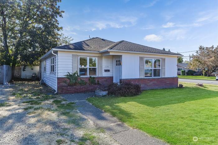 Lead image for 2346 Initial Avenue Enumclaw