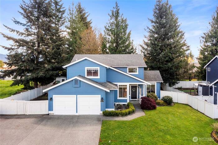 Lead image for 3010 Silver Springs Avenue Enumclaw